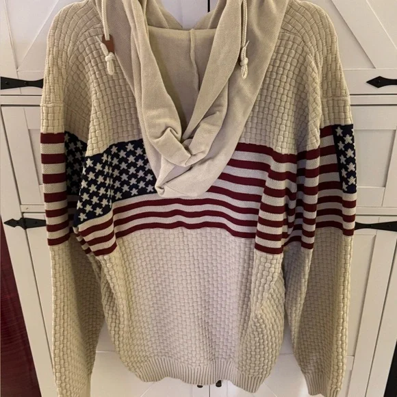 American Flag hoodie - XXL - Picture 2 of 3